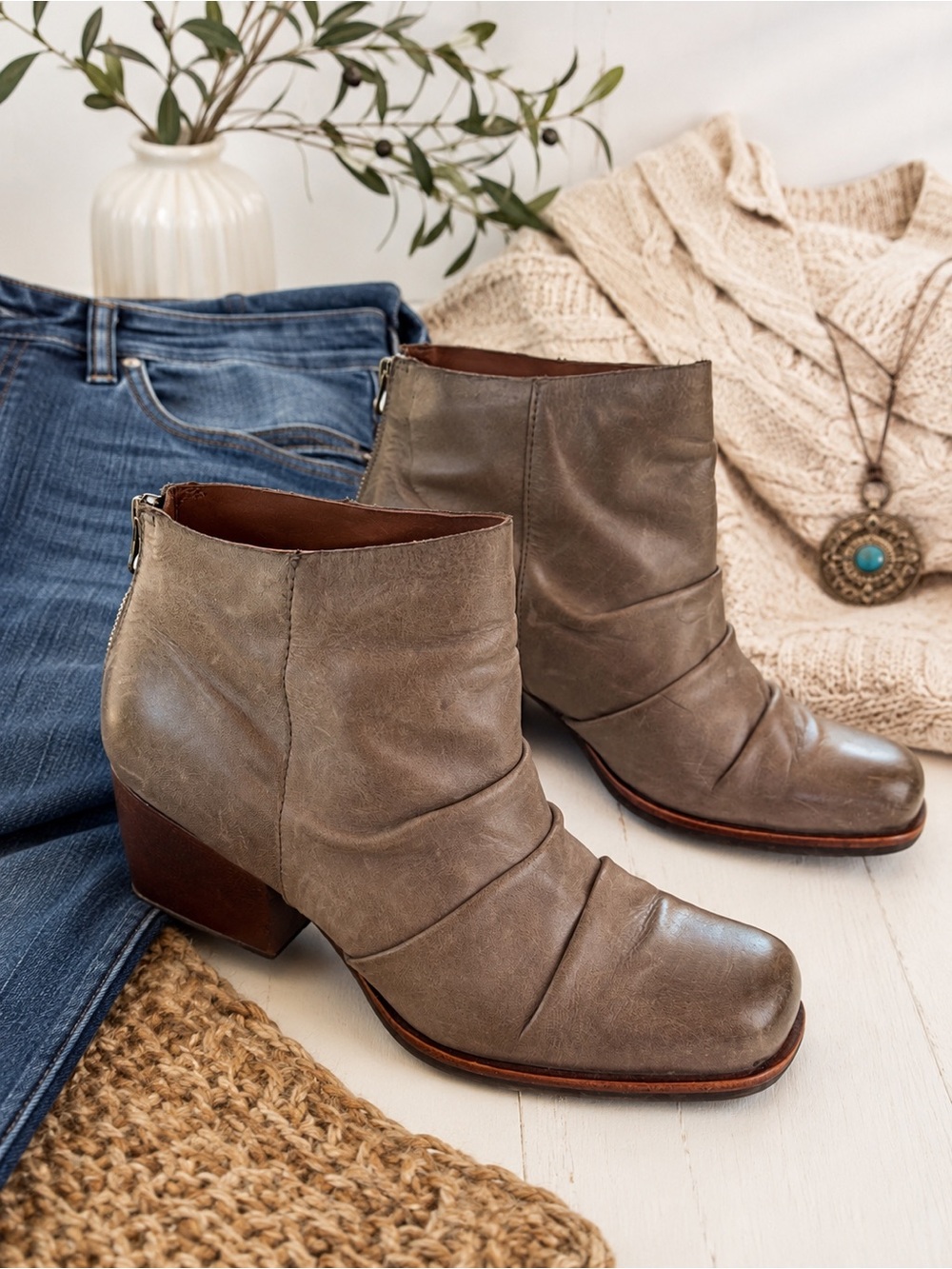Kork Ease Kissel Chunky Ankle Boots Square Toe Leather Ruched Size 10 GRAY